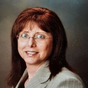 Meet your Posher, Elaine